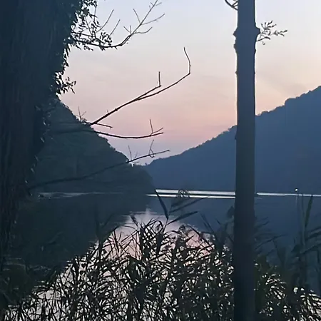 Laghi Di Di Licinia E Mario