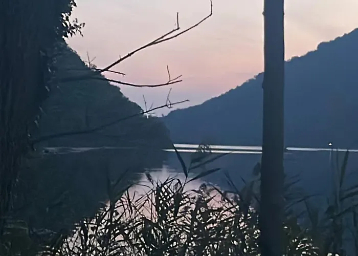 Laghi Di Di Licinia E Mario 公寓 Asso